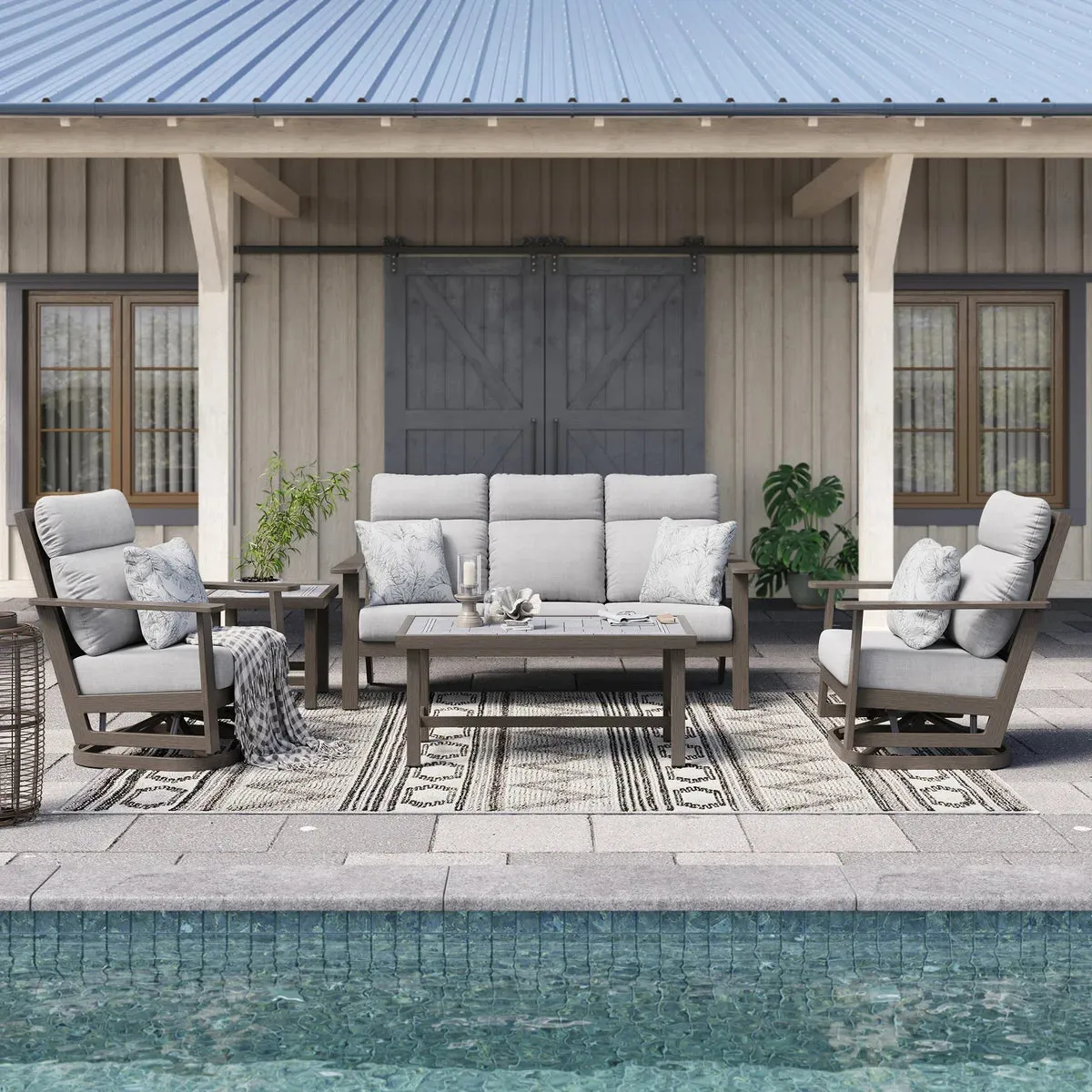 Grand Leisure Everett 5-piece Deep Seating Set