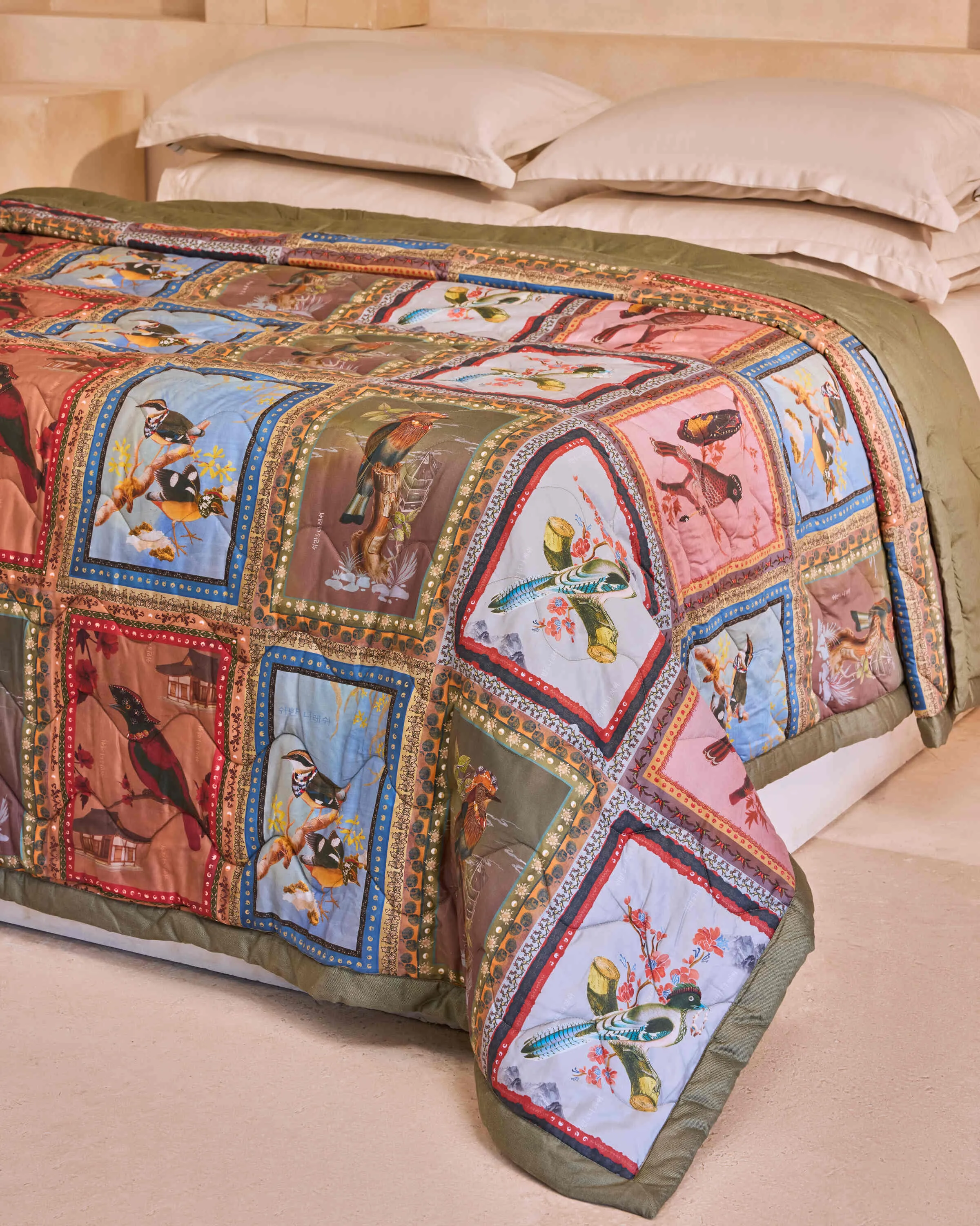 Hututi Comforter